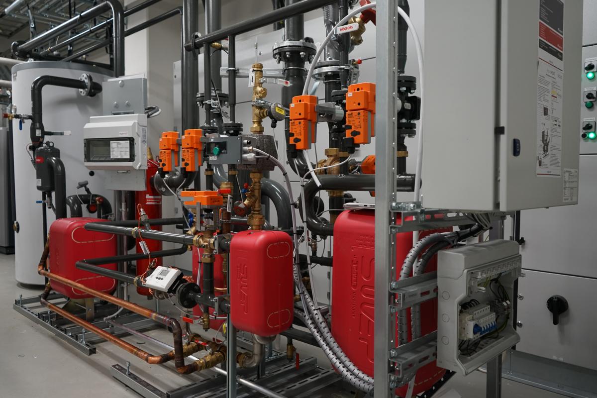 högforsgst volvo truck center hybridheat hybridready maalämpö hybridilämmitys kaukolämpö
