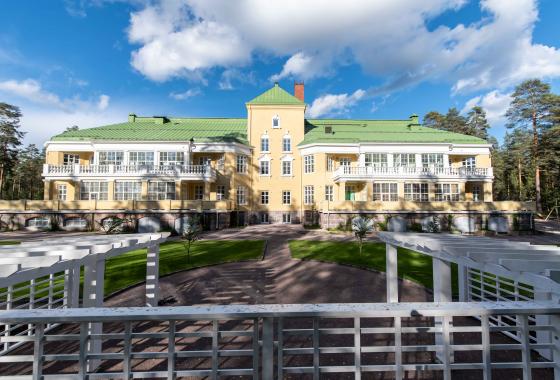 nastolan aurinkolinna